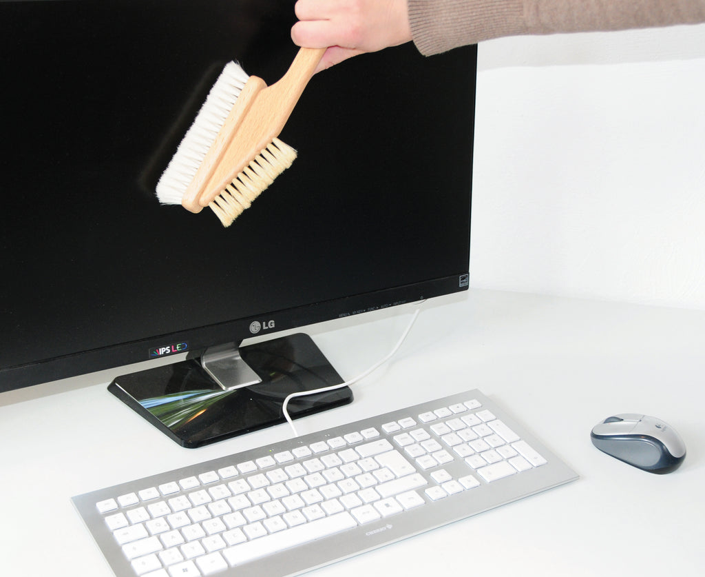 Redecker computer brush