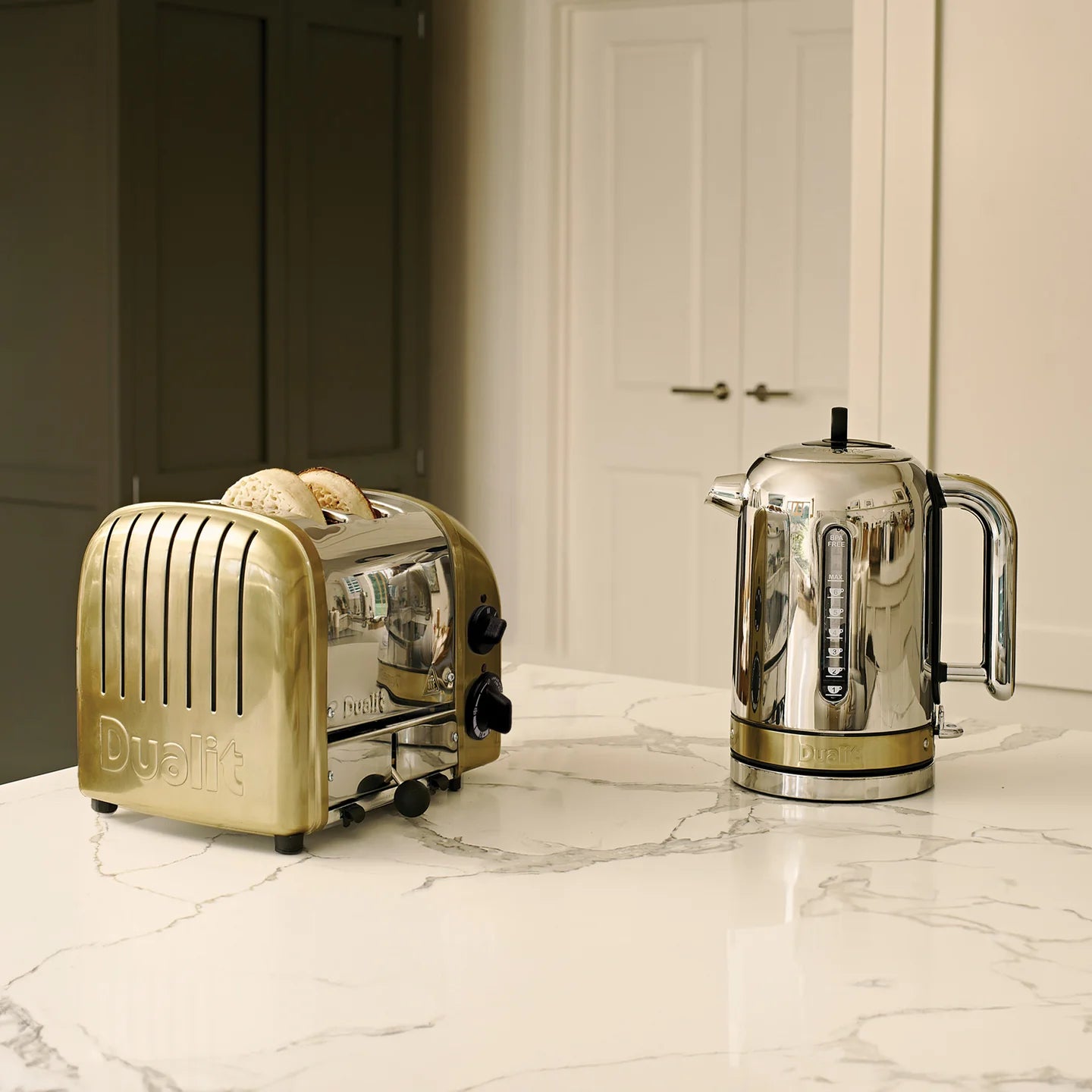 Dualit toaster, 2 slots, brass