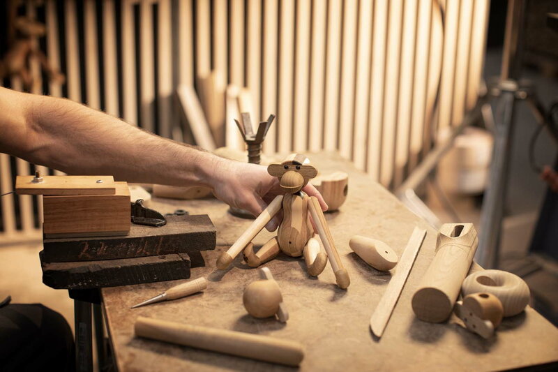 Kay Bojesen apina medium