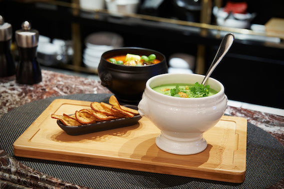 Revol lion's head bowl, white