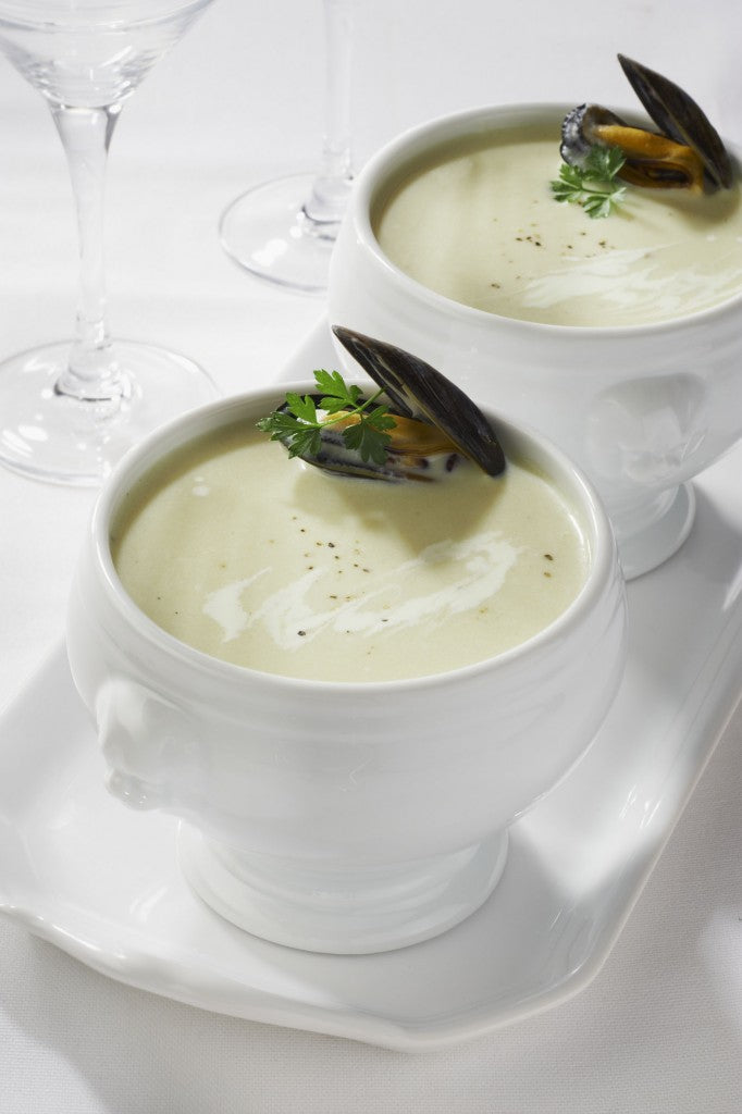 Revol lion's head bowl, white